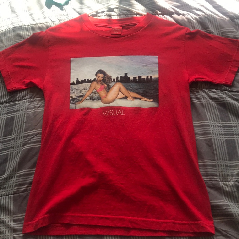Nicole Mejia Red visual brand tee size small